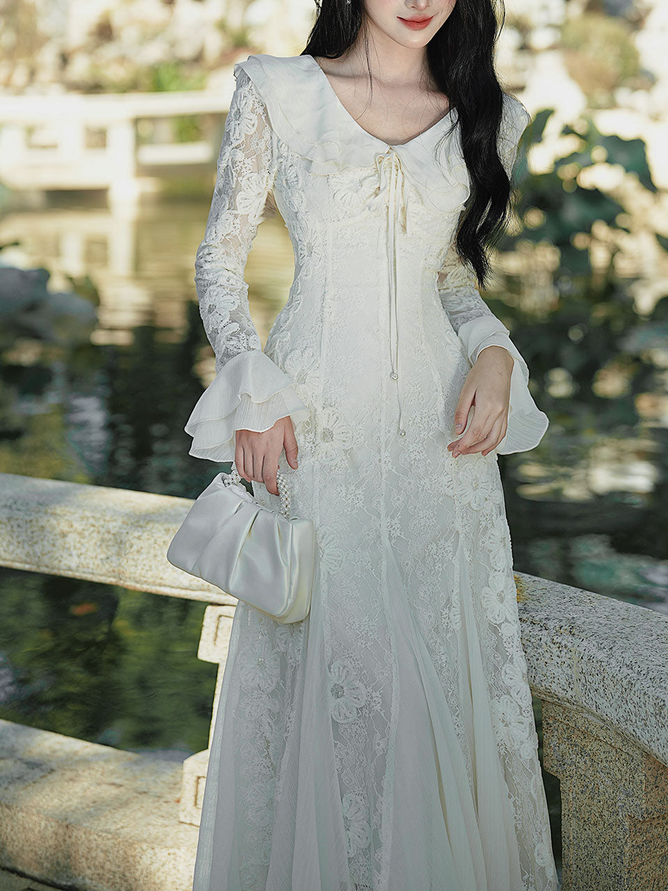 White Lace Long Sleeve Vintage Wedding Dress