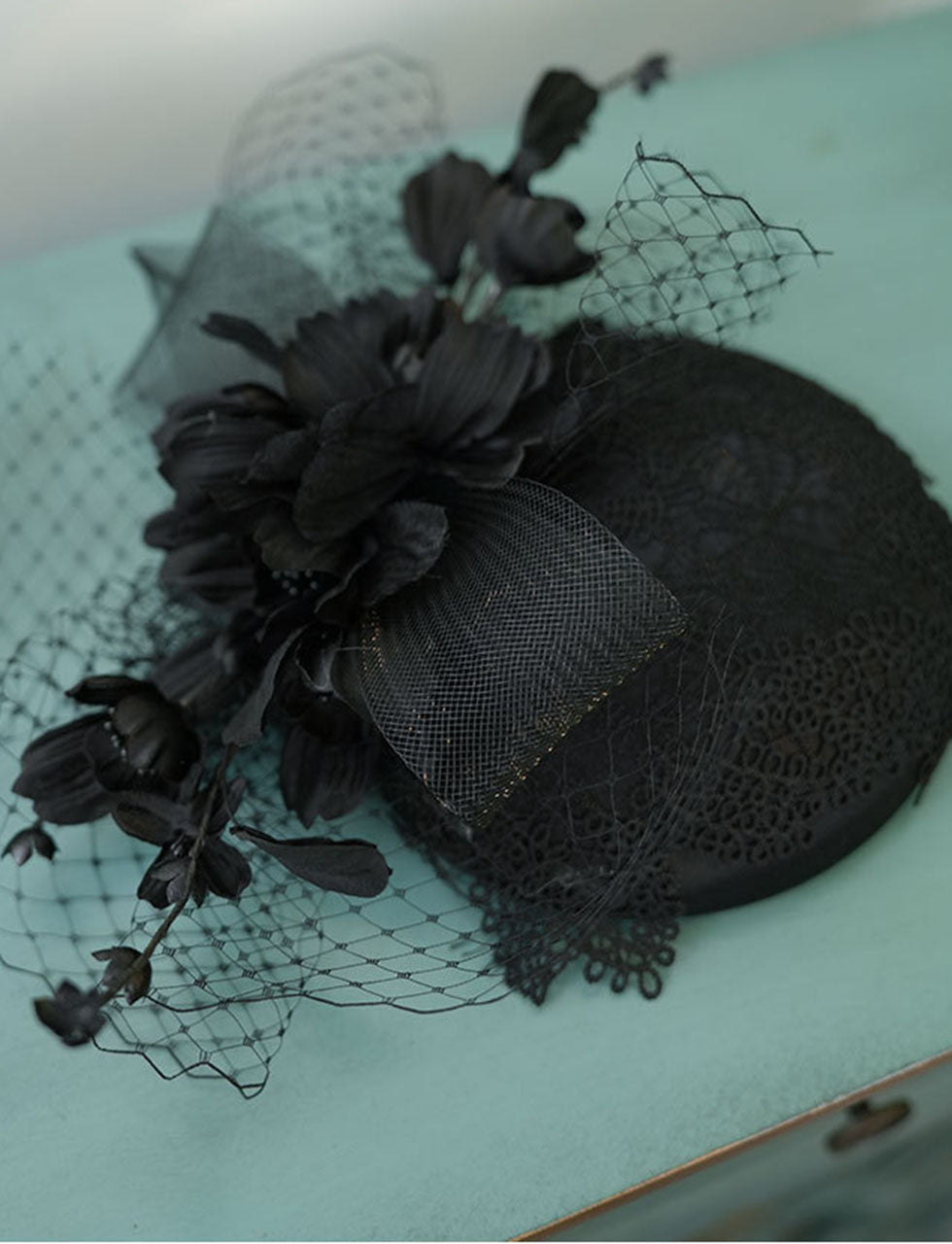 Black Retro Handmade Flowers Lace Birdcage Veil Wedding Hat