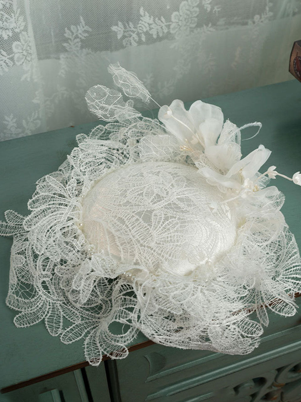 Hand Woven Mesh Decorative White Lace Flower Wedding Hat